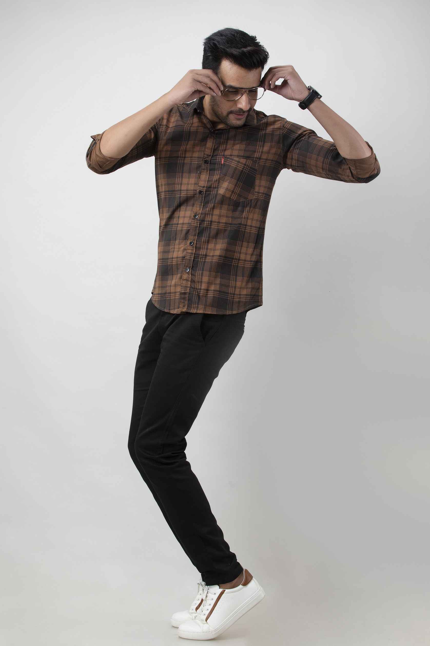 Men Slim Fit Checkered Spread Collar Casual Shirt - Adhi Shree Fashion