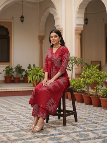Women Red Kurta and Palazzo Set